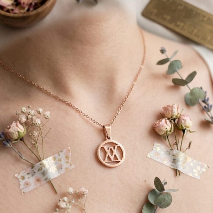 Stylish Modern Trendy Necklace