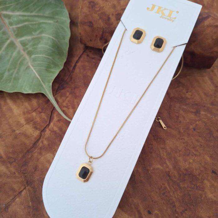 Stylish Modern Trendy Necklace with Stud Combo