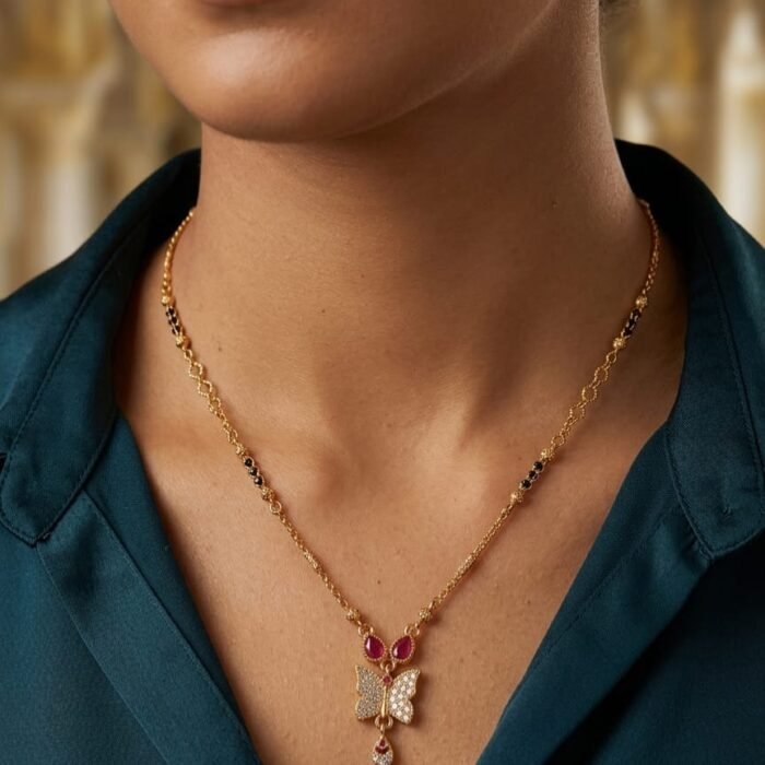 Stylish Modern Trendy Necklace